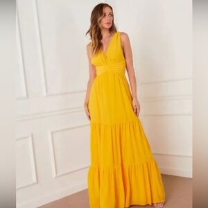 NWT VICI MARGAUX TIERED MAXI DRESS-SMOCKED, OPEN, STRAPPY BACK-SIZE L